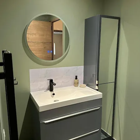 Cozy With Garden & Terrace *